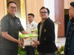 Wakil Ketua IV DPRD Lampung Naldi Rinara S Rizal Kawal Pembagian Baksos Polri Presisi